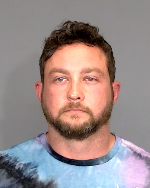 IAMJADEJACKSON's tweet image. IMPD Officer Nicholas Cauley was arrested last Friday but bailed out the next day & Now, a probable cause affidavit for his arrest reveals the reason he's being charged with 2 counts of official misconduct & harassment of a woman. @IMPDnews
READ MORE: indystar.com/story/news/cri…