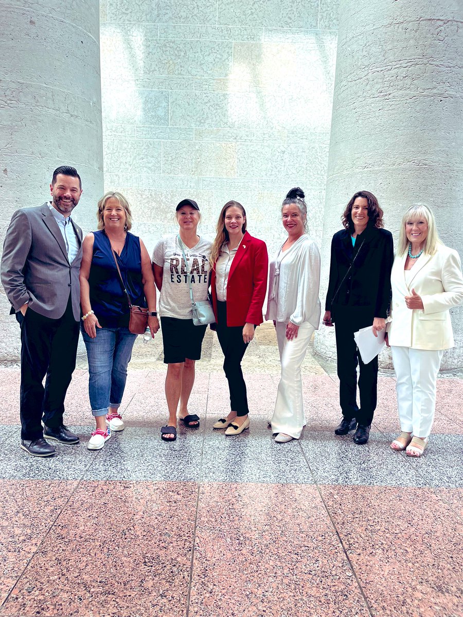 JAdamBowling's tweet image. There’s no off-season for grassroots for @AfpOhio’s GEDs. 💪
Today, @jenn_kiko, @RedLipPolitic, and I were back at the Statehouse with some incredible volunteers and activists standing up for taxpayers as lawmakers voted to #Override @GovMikeDeWine’s veto of key property tax…