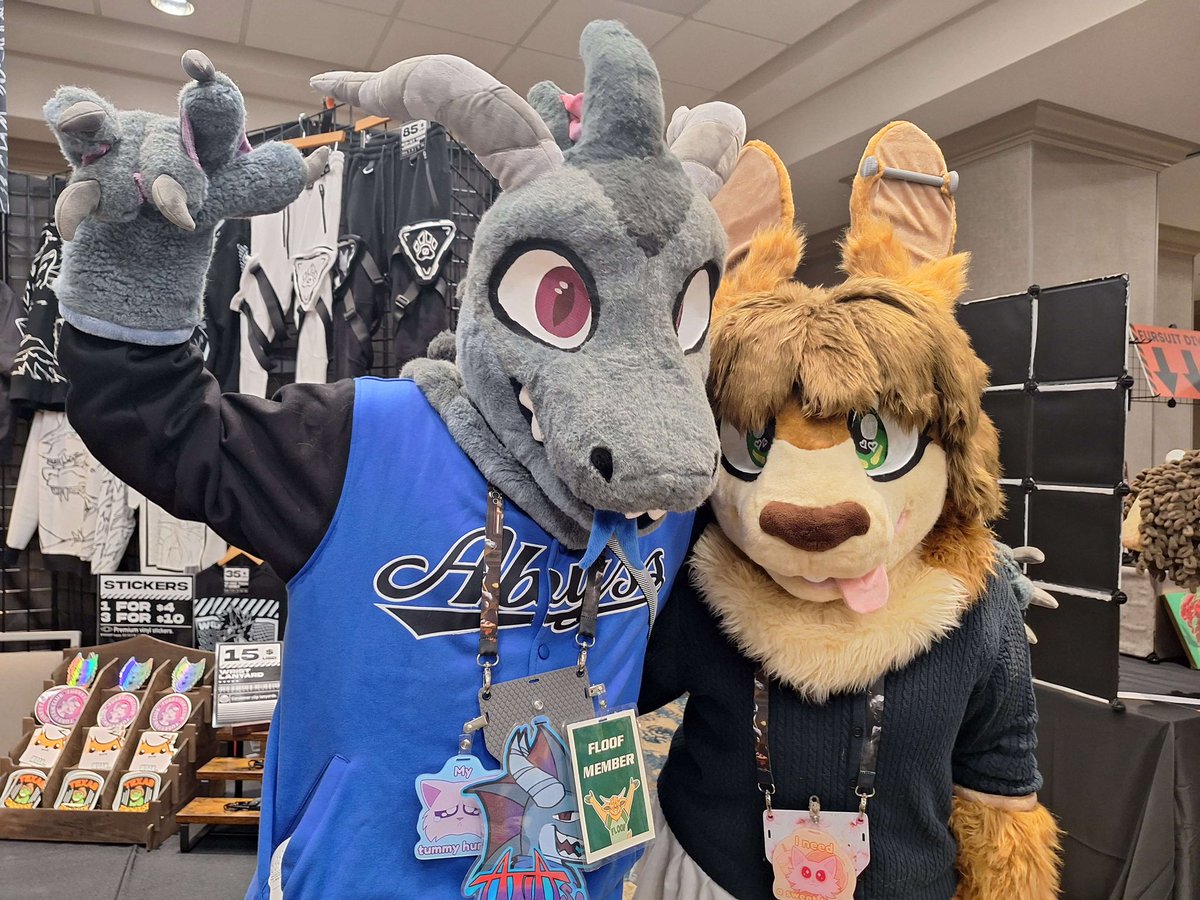 abyss_atlas's tweet image. Did you see us at chomp? #chompfl