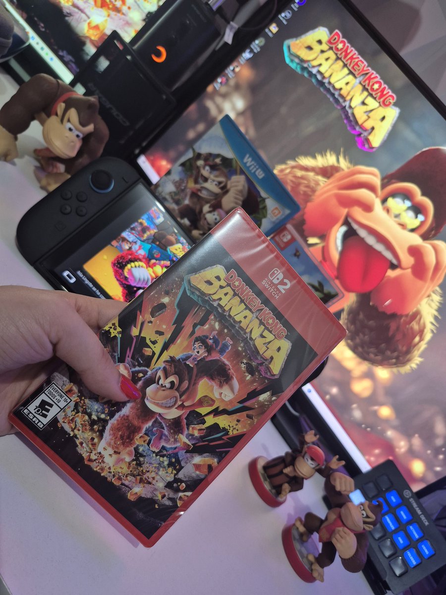 KimyGames's tweet photo. Ya tengo Donkey Kong Bananza, nos vemos a las 6 p.m. en YouTube para jugar. 🕹️🎮 HoraDeJuego #DonkeyKong #Videojuegos #YouTube https://t.co/ILrai0TuaV
