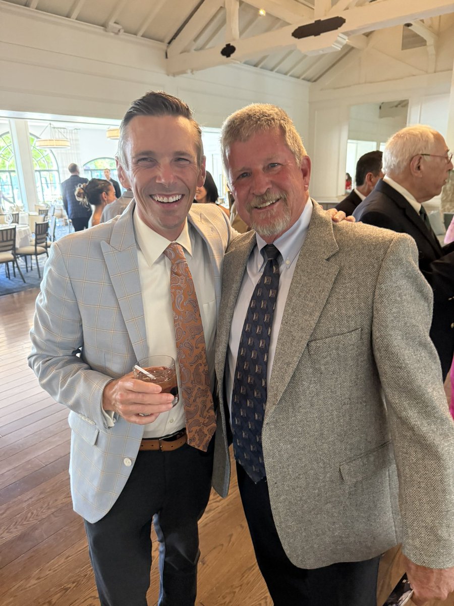 Nick Leeper (@nickleeper78) on Twitter photo <a href="/farkomd/">frank arko</a> <a href="/StanfordVasc/">Stanford Vascular</a> <a href="/EdjohnHarris/">John Harris</a> <a href="/elgeorge_vascmd/">Elizabeth George, MD MSc</a> I count myself amongst one of the many lucky docs who were fortunate enough to train under and work along side one of the greats in vascular. Wishing you an incredible retirement John! <a href="/farkomd/">frank arko</a> <a href="/StanfordVasc/">Stanford Vascular</a> <a href="/EdjohnHarris/">John Harris</a> <a href="/elgeorge_vascmd/">Elizabeth George, MD MSc</a> I count myself amongst one of the many lucky docs who were fortunate enough to train under and work along side one of the greats in vascular. Wishing you an incredible retirement John!