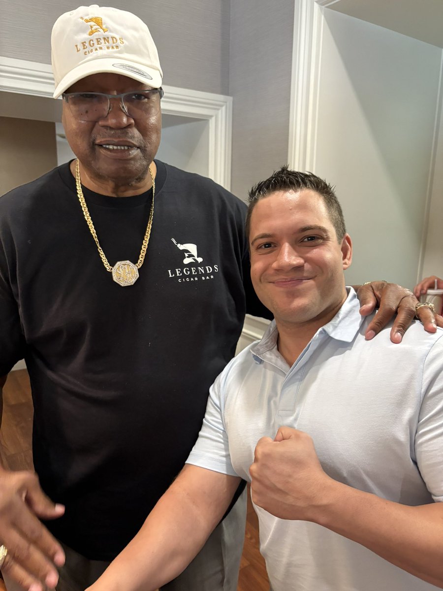 VinnyPacifico1's tweet image. I found out today that not only can I not beat Larry Holmes in a boxing match, but I can’t beat him in golf either.
Such an honor and privilege to be here alongside so many amazing athletes.
My first golfing tournament was a great experience.