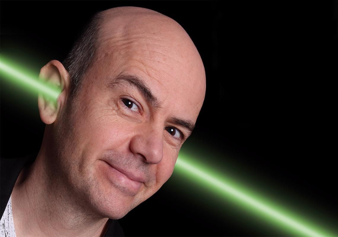 📆 Del 1 al 5 de octubre lo vamos a pasar en grande con <a href="/Jandro/">Jandro</a>.
Magia y humor en un show diferente, divertido, original, loco y muy sorprendente. Sin trucos de cámara, sin compinches y sin pelo en la cabeza.
🟩 ENTRADAS YA A LA VENTA
💫 tinyurl.com/JandroDescabel…