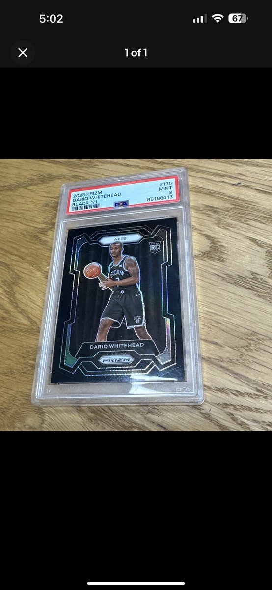 MendysCards's tweet image. Very weird scenario that just happened. When I shipped this card out to eBay authentication it looked like this.
Then they message the buyer this is how they “received it”
This has never happened before and kind of pissed off.
@CardPurchaser
What do I do?