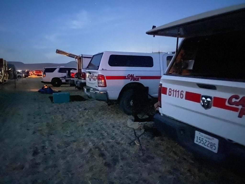 CALFIRELNU's tweet image. #CALFIRELNU Fire Captain Joe Petersen is on an assignment assisting with operations on the #CramFire in northern Oregon. There, he is one of six @CAL_FIRE employees filling overhead roles. Captain Petersen is a Task Force Leader working with engines, hand crews and other…