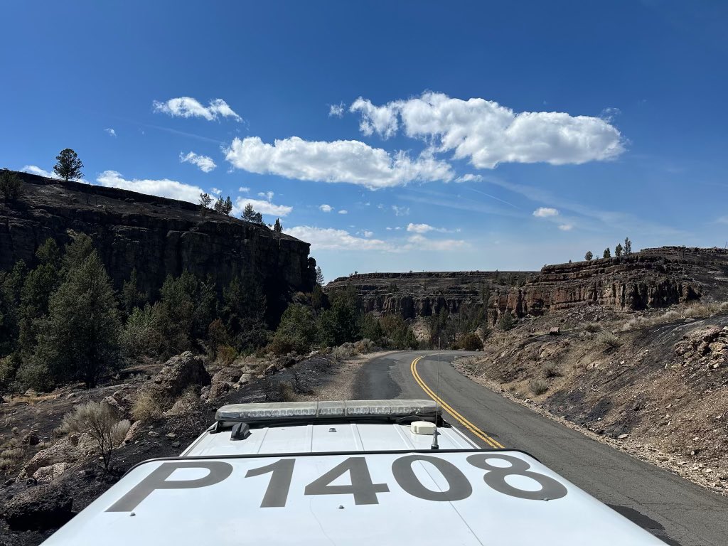 CALFIRELNU's tweet image. #CALFIRELNU Fire Captain Joe Petersen is on an assignment assisting with operations on the #CramFire in northern Oregon. There, he is one of six @CAL_FIRE employees filling overhead roles. Captain Petersen is a Task Force Leader working with engines, hand crews and other…