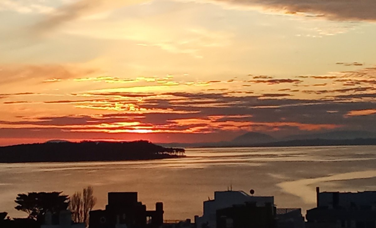 FitoSayago's tweet image. No es un veranillo, pero c贸mo se disfruta. #puntadeleste #islagorritti