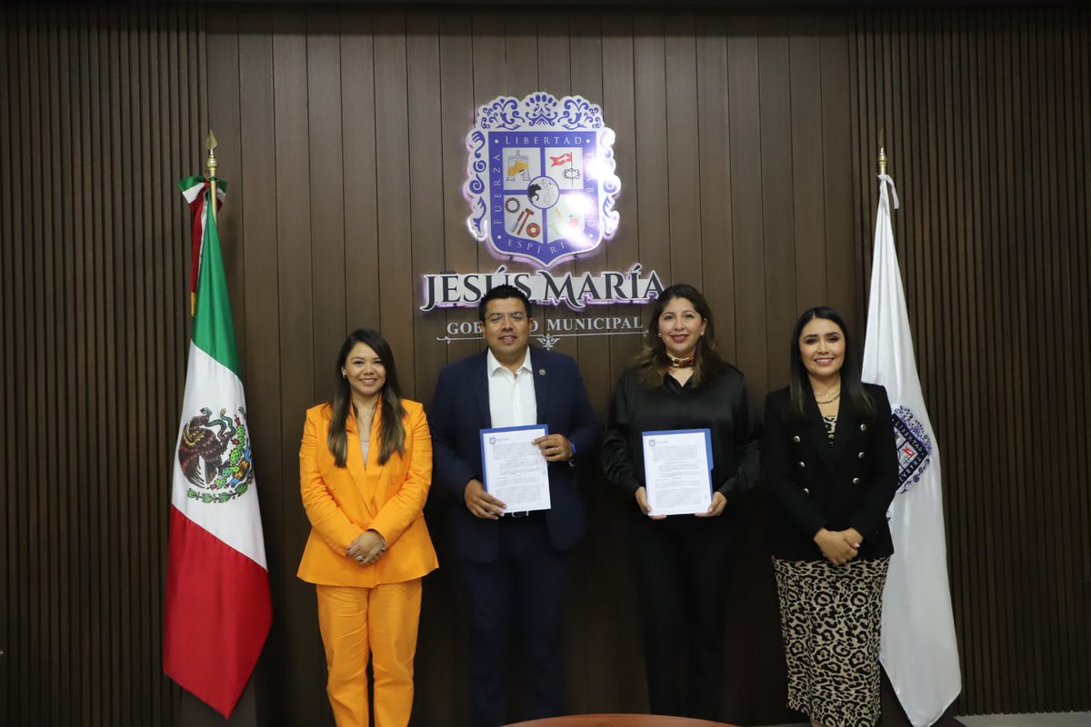 César Medina tweet media