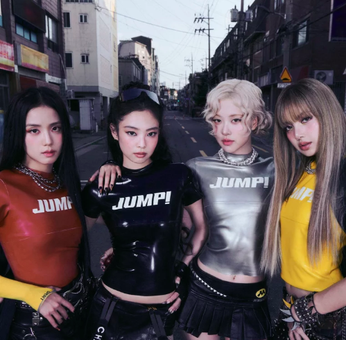 AboutMusicYT's tweet image. Jump by BLACKPINK debuts at #28 on Billboard Hot 100.