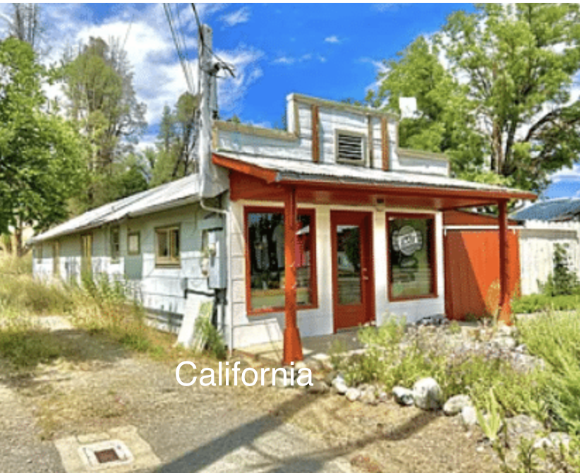 oldhouseunder50's tweet image. c.1940 #California #Storefront With #LivingQuarters. $75K.  oldhousesunder50k.com/c-1940-califor…
