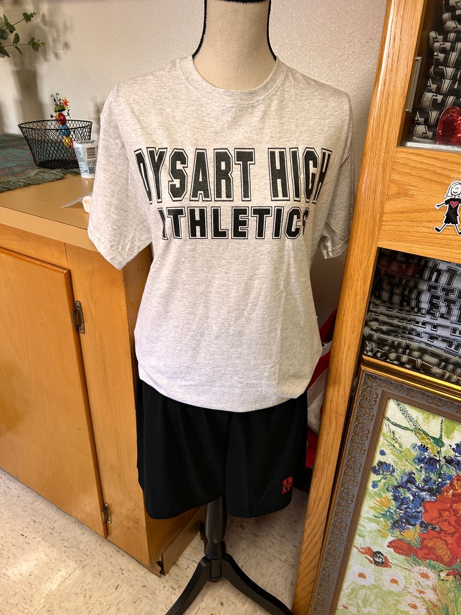 DHSDemonSports's tweet image. Did you know that you can purchase P.E. Uniforms for $15.00 at the Dysart Bookstore. You also get a choice of red or black bottoms.