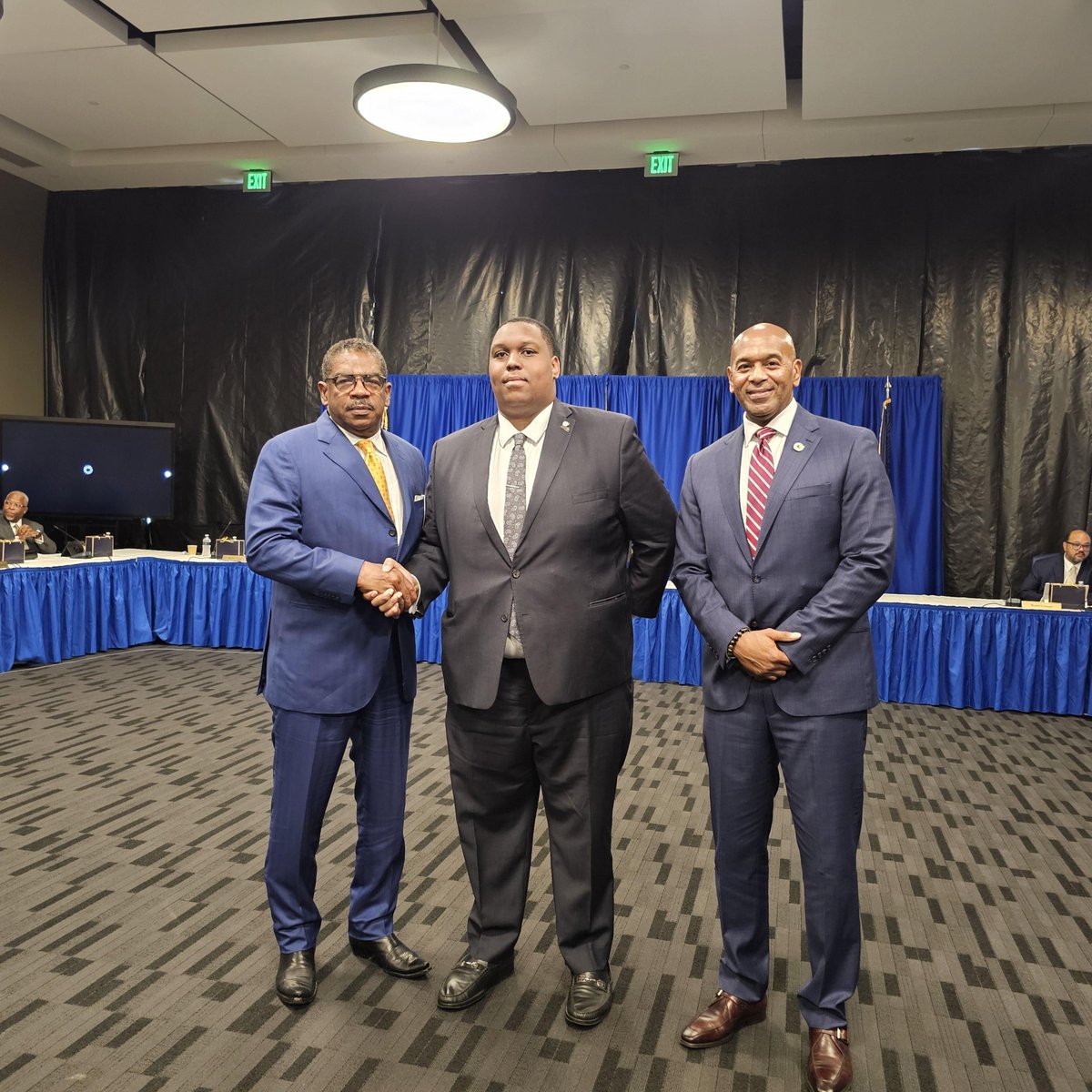 SouthernU_BR's tweet image. Congratulations to Aaron Manzy, a third-year law student at @SouthernULaw, who was installed as the student board member during Friday’s Southern University System Board of Supervisors meeting!
He currently serves as president of the Student Bar Association.
#WeAreSouthern