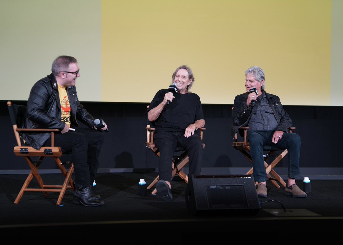 am_cinematheque's tweet image. It’s always great to watch a film with a sold out crowd + then discuss it with those who actually worked on the movie! 😄
Thank you to everyone who packed the Egyptian on Friday for TOTAL RECALL (1990) in 70mm + Q&A with PD William Sandell & set decorator Robert Gould.