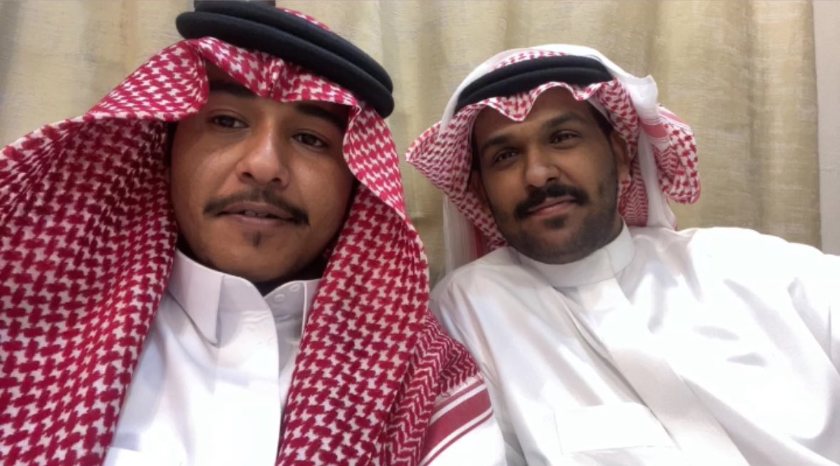 خاو الخوي اللي عن الناس يغنيك
خوة وفـاا مـاهي بـخوة ونـاسه

اللي على عسر المواقف يصافيك
لشافك ضايقن ماصد عنك براسه