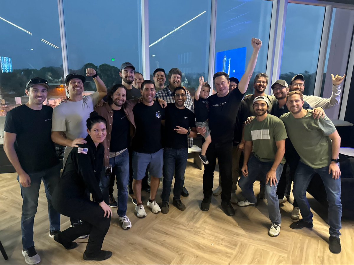 DimaZeniuk's tweet image. “There is something special – far more rewarding than money – about working with an epic team to make breakthroughs.”
— Elon Musk