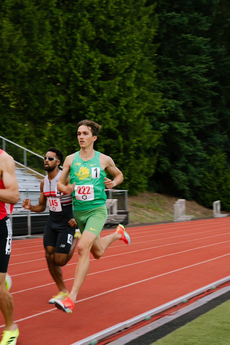 OregonTF's tweet image. ICYMI: Big time performances at the Stumptown Twilight this weekend.
Şilan Ayyildiz: 4:05.71 in the 1500m (UO No. 2 All-Time)
Evan Dorenkamp: 3:37.03 1500m
Elliott Cook: 1:45.26 in the 800m (UO No. 8) #GoDucks