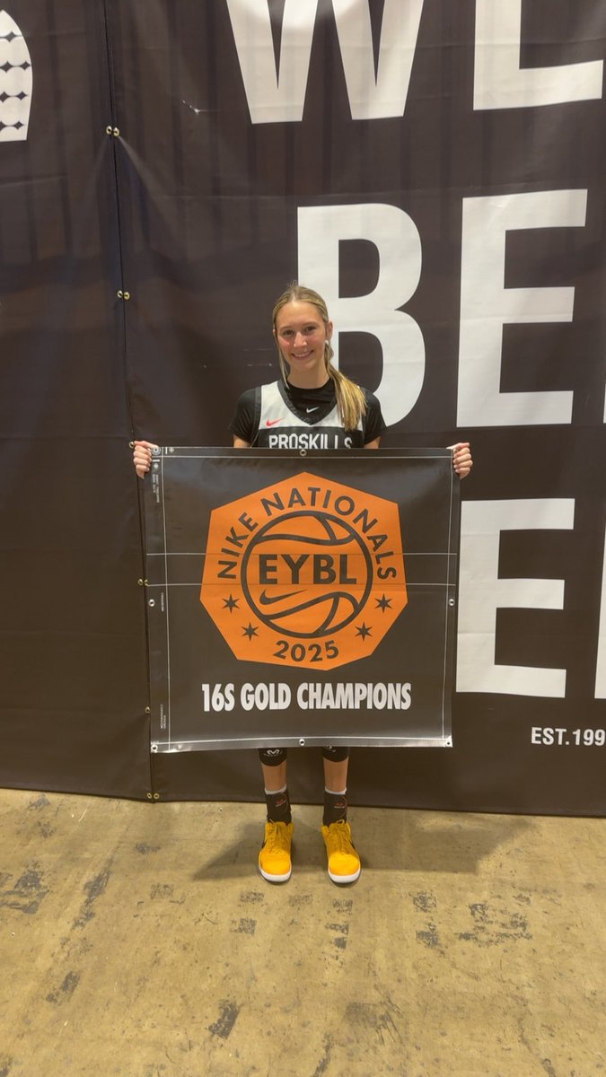 Lady ProSkills 16U EYBL taking home 🥇in the Gold bracket of the Nike Nationals in Chicago! So proud of our team! Thankful for this season of growth and opportunity! All Glory to God!!! Blessed to have an amazing team and coaches! 
<a href="/ProSkillsGBB/">ProSkills Girls Basketball</a> <a href="/Coach_Chad31/">chad bowers</a>