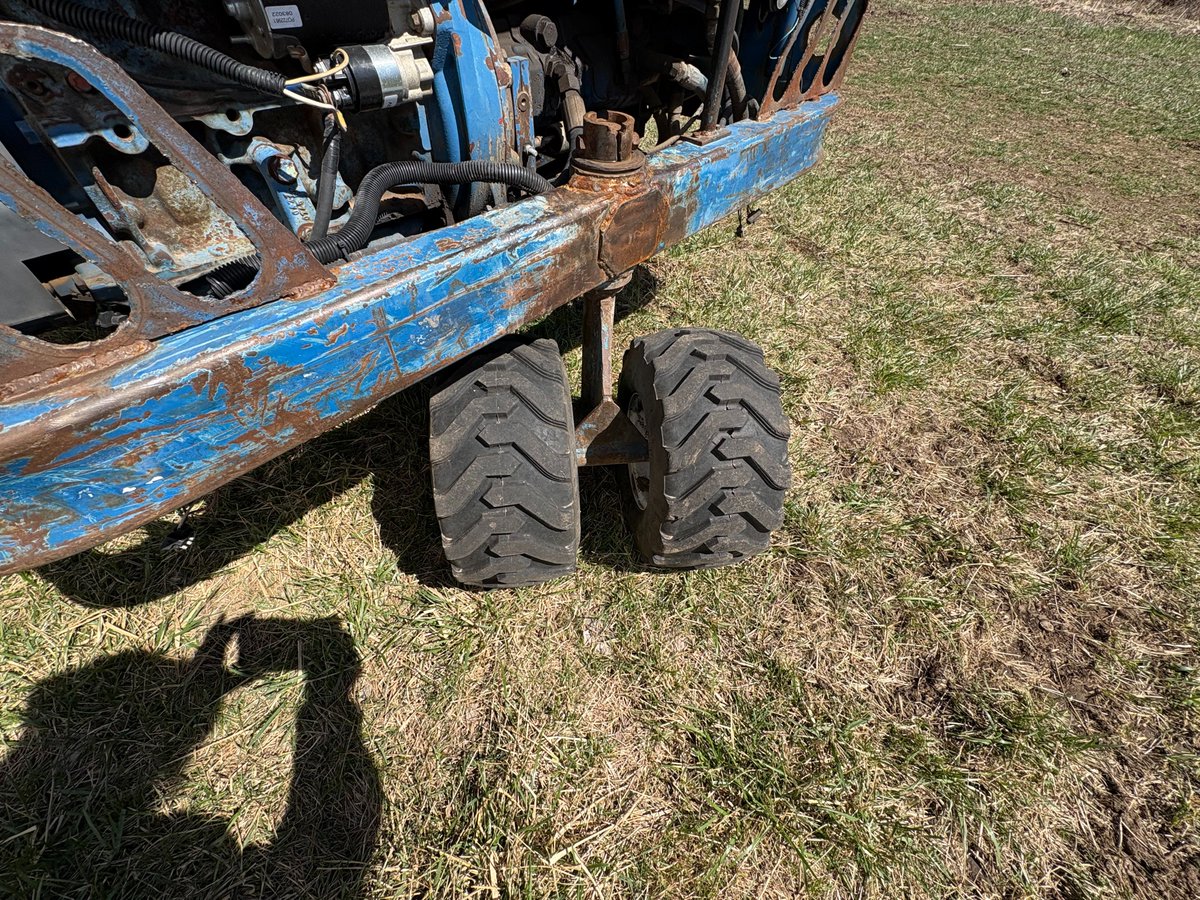 Trustworthyeq's tweet image. 🚜 Princeton PiggyBack Forklift
✔️ 5,000 lb lift
✔️ Deutz diesel
✔️ Low hours
✔️ Single stage mast
✔️ Jobsite &amp;amp; delivery ready
💥 Compact. Reliable. Ready to work.

#ForkliftForSale #Princeton #JobsiteTools #DeutzDiesel #HeavyEquipment #PiggybackForklift