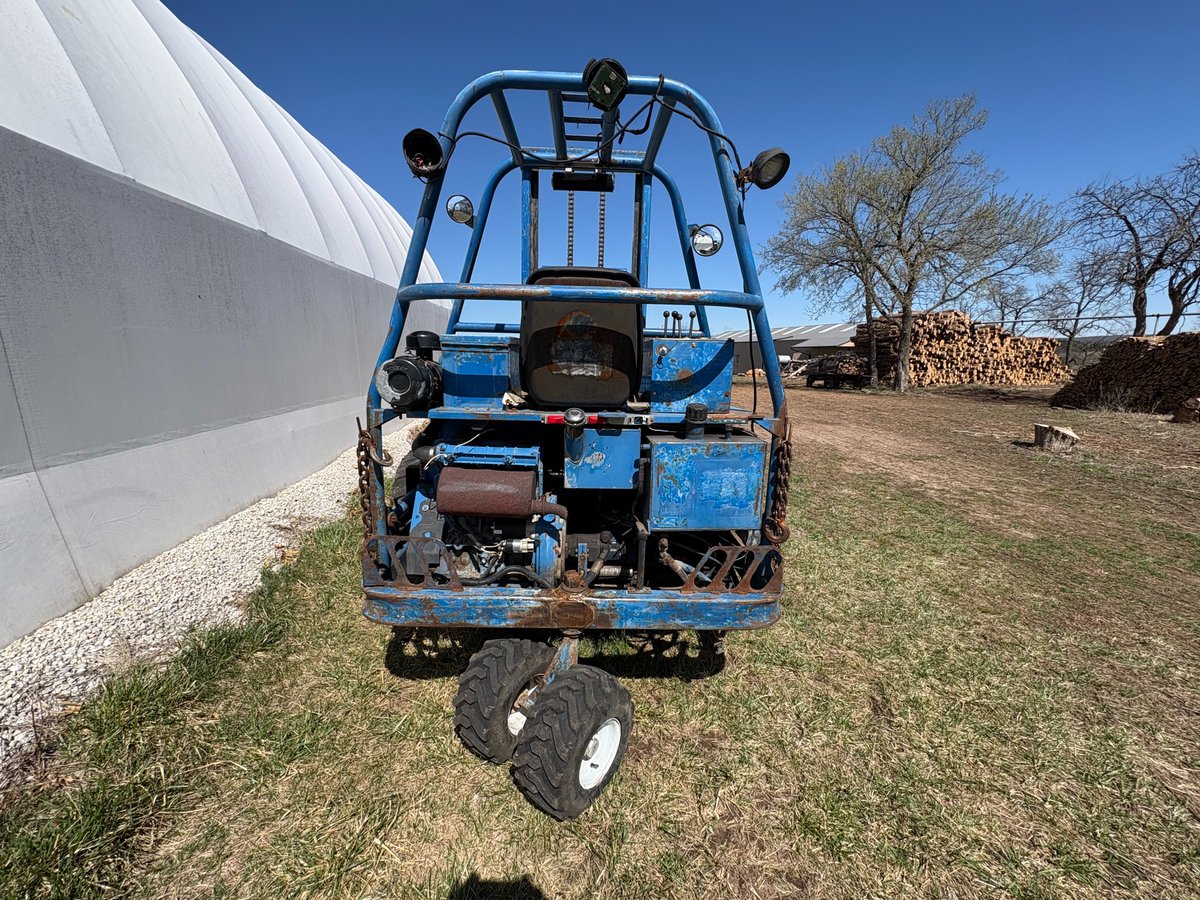 Trustworthyeq's tweet image. 🚜 Princeton PiggyBack Forklift
✔️ 5,000 lb lift
✔️ Deutz diesel
✔️ Low hours
✔️ Single stage mast
✔️ Jobsite &amp;amp; delivery ready
💥 Compact. Reliable. Ready to work.

#ForkliftForSale #Princeton #JobsiteTools #DeutzDiesel #HeavyEquipment #PiggybackForklift