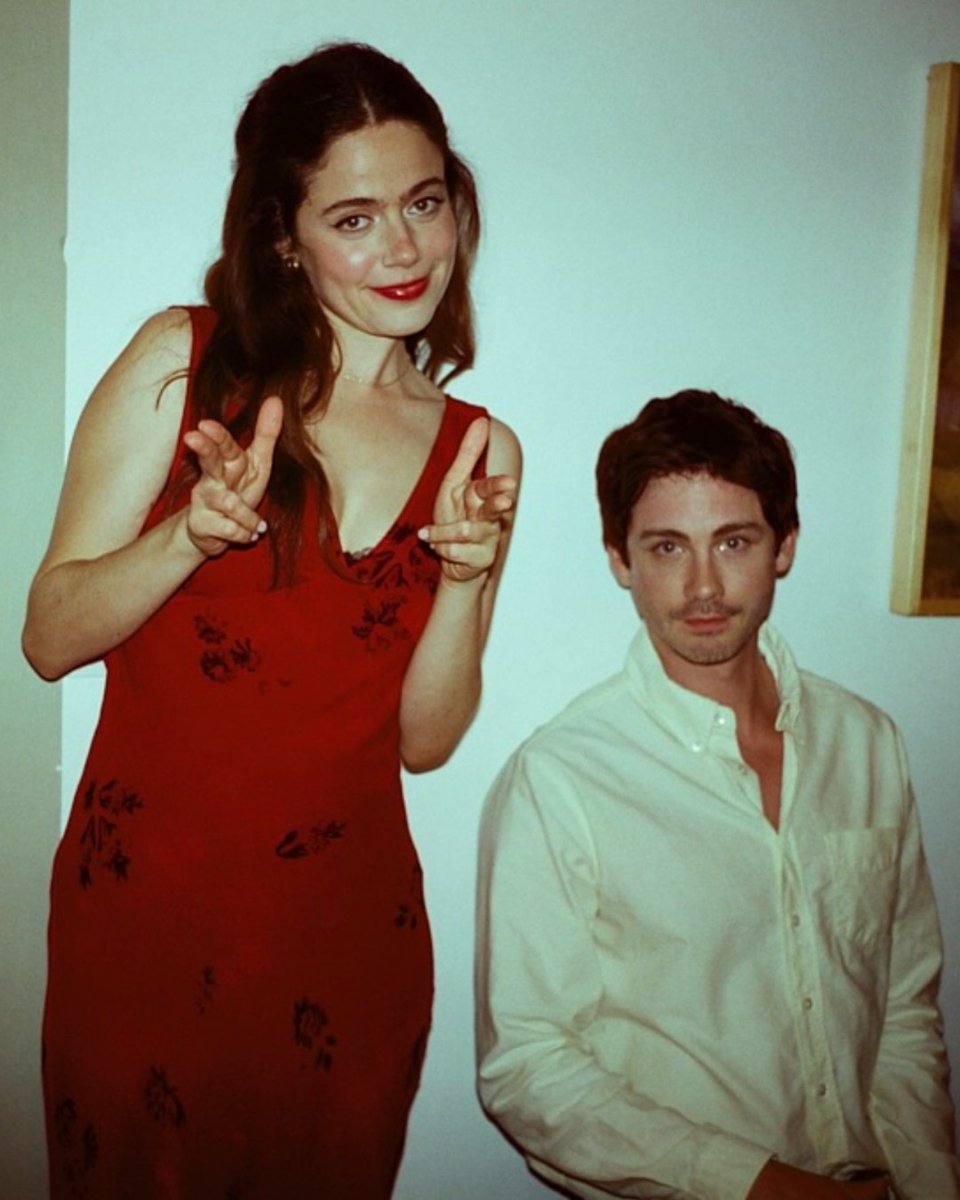 AlamoNYC's tweet image. Molly Gordon and Logan Lerman co-star in Sophie Brooks' hilariously complicated rom-com OH, HI! Opening this Thursday, lock down your tickets here: bit.ly/4lHV14N.