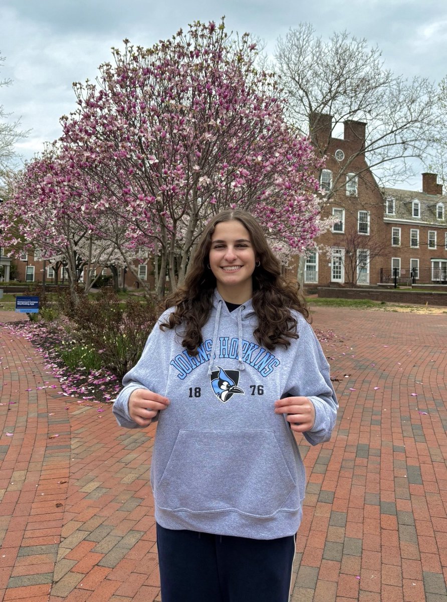 Fun Fact: Aria got into Hopkins the old-fashioned way— regular spring decisions, which were 4% this year. 🥹