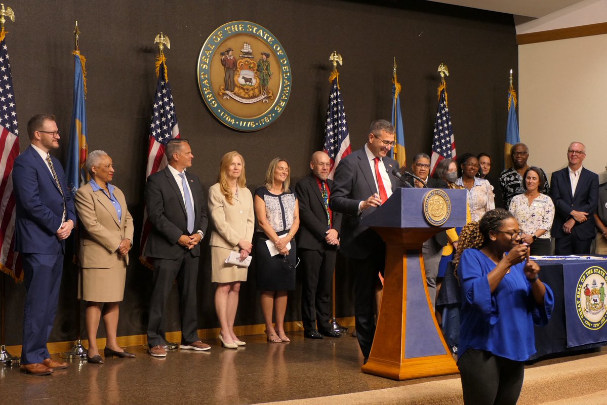 MattMeyerDE's tweet image. Today, I signed a slate of healthcare bills that make Delaware safer, healthier, and more compassionate. From protecting access to care, to supporting people with hearing loss and reducing exposure to lead paint—this is what it looks like when we put people over politics. Thanks…