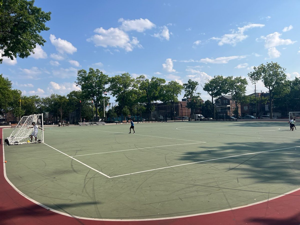KristyMarmorato's tweet image. Loreto Playground is where we enjoy concerts, games & moments of funโbut today, we honor its deeper meaning
75 years ago, Patrolman Alfred Loreto gave his life in heroic service to our city
We commemorate his courage & honor all those thatโve died in the line of duty ๐