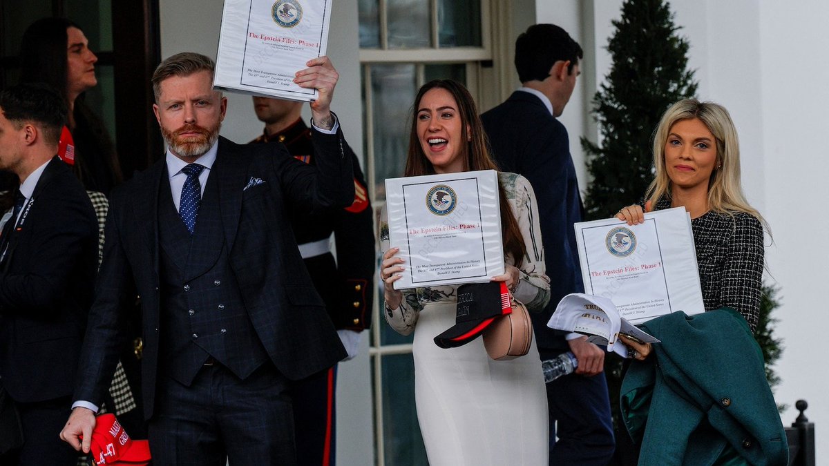 GeneralMCNews's tweet image. BREAKING: The Israeli government is funding trips for 16 MAGA social media influencers with massive followings, flying them to Israel to train on how to prevent American youth from turning against the country.