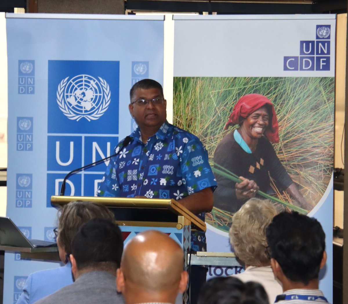UNDP_Pacific's tweet image. 🚀 The Fiji Innovation Hub is live!
Led by @ReserveBankFiji & partners & backed by @EUPasifika, @MFATNZ & @dfat, it aims to drive innovation by offering local startups and MSMEs a forum to spark bold ideas and build a more inclusive digital economy.
📖zurl.co/e9d5G