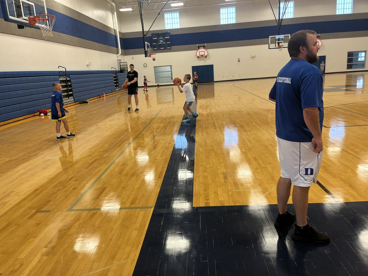 KoMets Boys Basketball tweet media