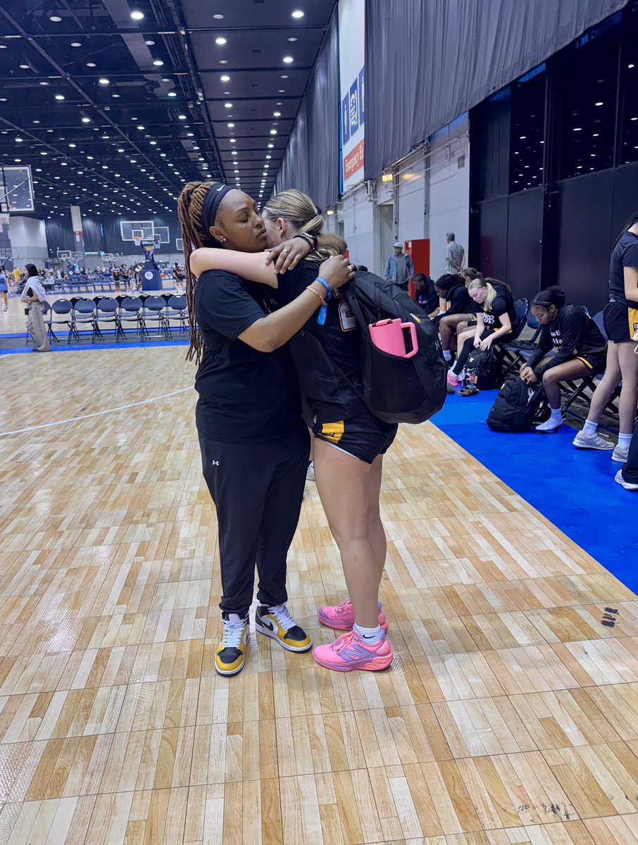 Haley Cowgill #24 (@haleycowgill) on Twitter photo I cannot believe AAU ball is over. Getting injured so late in the szn was rough but so glad I was able to play at TOC! Thank you <a href="/PSBEliteDallas/">PSB Elite GBB Dallas</a> for the opportunity to learn more and play for you. Absolutely blessed with amazing teammates and coaches!
💛🖤💛 I cannot believe AAU ball is over. Getting injured so late in the szn was rough but so glad I was able to play at TOC! Thank you <a href="/PSBEliteDallas/">PSB Elite GBB Dallas</a> for the opportunity to learn more and play for you. Absolutely blessed with amazing teammates and coaches!
💛🖤💛