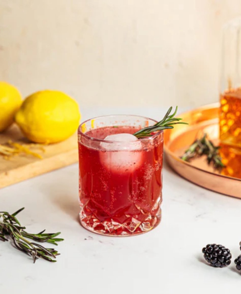 JoeHollywoodLA's tweet image. Guess who is now the NEW DURANGO ๐ค BRAND AMBASSADOR!๐ฅ
After a really GREAT interview this morning, I was offered & ACCEPTED A JOB for a RTD (Ready to Drink) hand-crafted cocktail in a can, that has zero carbohydrates, ZERO SUGAR (๐ฉธ๐) & only 100 calories!!
A NICE SIDE GIG!๐คฉ
