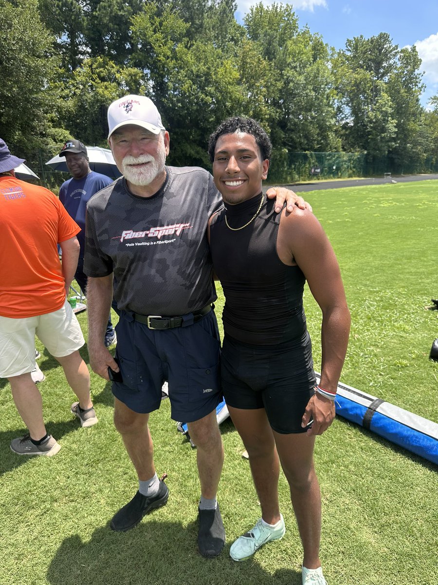 Shout out Coach Heart from <a href="/CSUCougars/">Columbus State Cougars</a> for comming out to Atlanta and coaching me up! Go cougars!!