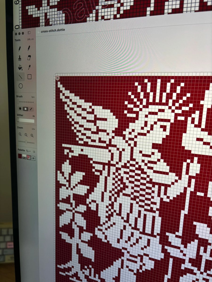 pketh's tweet image. For an upcoming blogpost, I'm tracing this embroidery pattern from the 1913 book 'le filet ancien au point de reprise II' by using @cleanshot to create a locked transparent overlay on top of Dottie (pixel editor in beta, by @gingerbeardman ).
felt very y2k art class