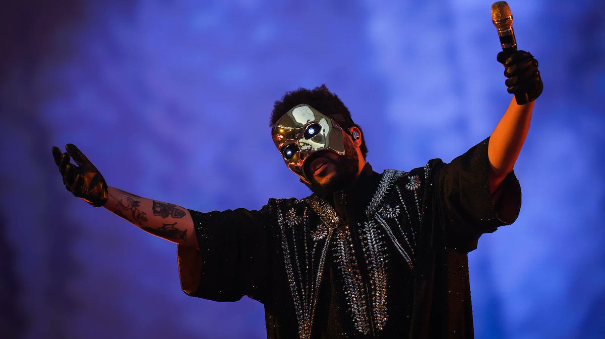 SiteTheWeekndBR's tweet image. RECORDES DE PÚBLICO POR ONDE PASSA! 🏟️
The Weeknd detém o recorde de maior número de ingressos vendidos por um artista negro no Commonwealth Stadium, com mais de 54.200 ingressos vendidos, de acordo com a Live Nation.