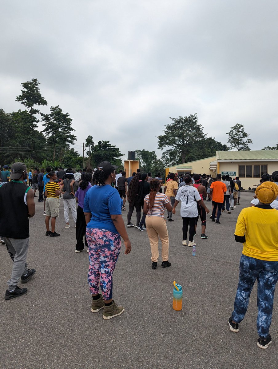 Antennaknust's tweet photo. 2. Shots from the 3rd Edition of the Antenna Class Keep-Fit Exercise with 3rd-year Telecom &amp; Electrical Eng. students on 19th July 2025 at the KNUST Wellness Center. We take physical &amp; mental health very seriously and it was exciting to see everyone come out and be a part of it💪 https://t.co/PbM1aXDZDc