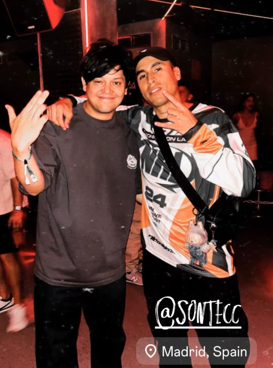 No importa lo lejos que estemos, la música siempre nos vuelve a unir. 😍💙☺️