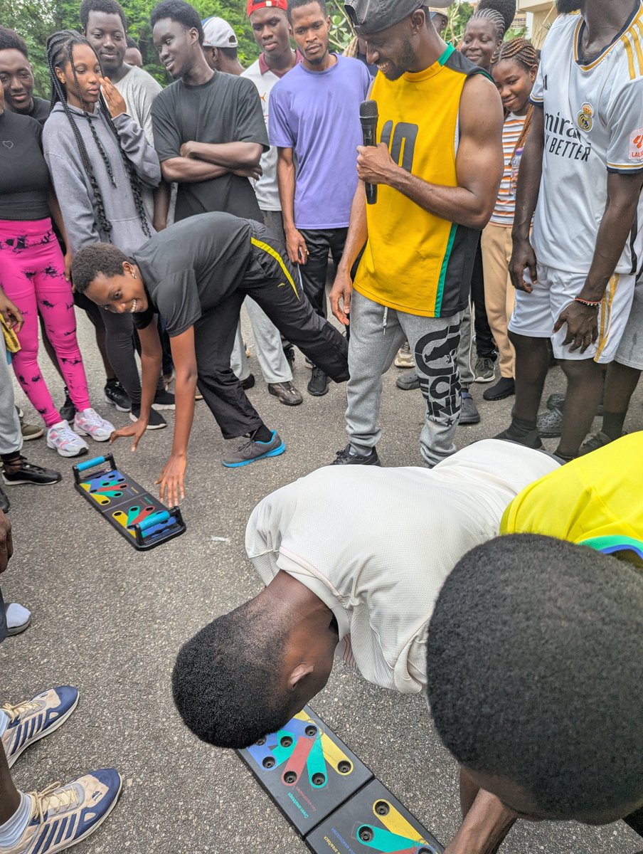 Antennaknust's tweet photo. 3. Shots from the 3rd Edition of the Antenna Class Keep-Fit Exercise with 3rd-year Telecom &amp; Electrical Eng. students on 19th July 2025 at the KNUST Wellness Center. We take physical &amp; mental health very seriously and it was exciting to see everyone come out and be a part of it💪 https://t.co/Np3Z3mmnoK