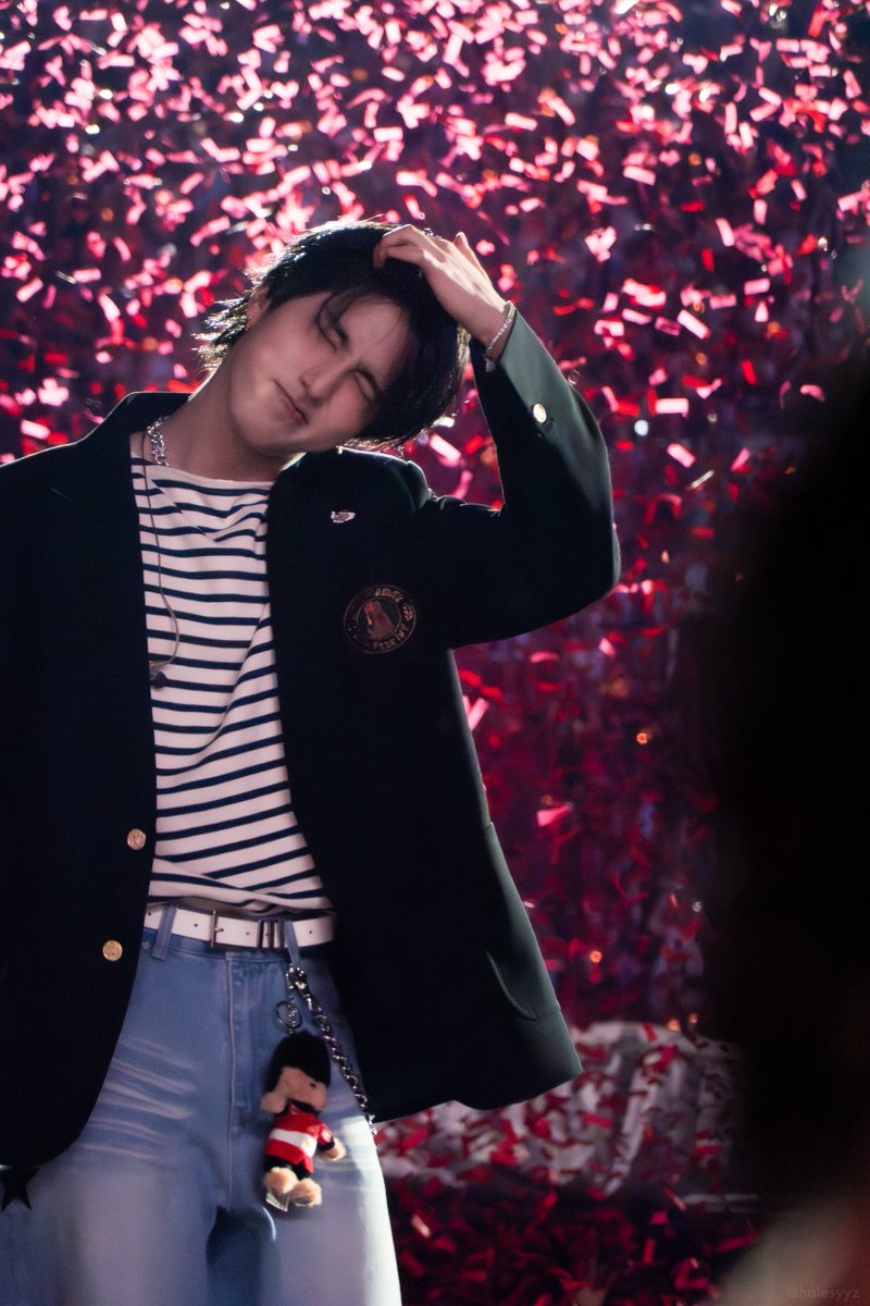 Stray Kids dominATE London at Tottenham Hotspur Stadium D2

Han Jisung

#dominATE_LONDON 
#dominATE
#straykids #HAN