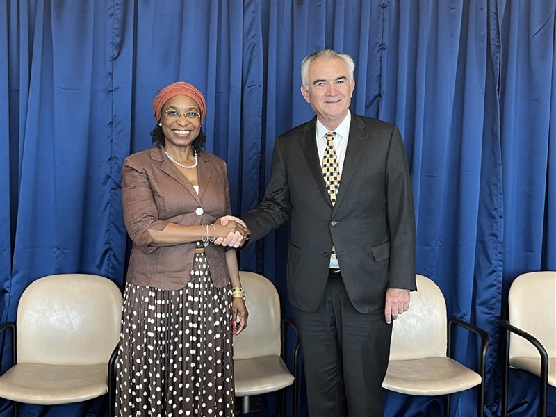 eclac_un's tweet image. 🤝 In the framework of #HLPF2025, #ECLAC’s Executive Secretary @JoseMSalazarX and the Deputy Director General of @UNIDO @FatouYay signed a joint declaration to strengthen cooperation in favor of inclusive & sustainable industrial development in #LatinAmerica and the #Caribbean.