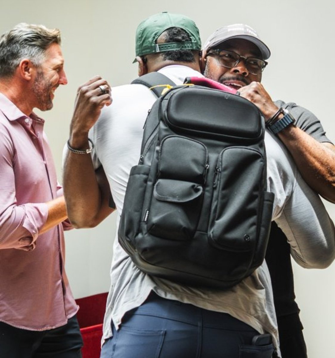 Gcarmi21's tweet image. Joe Whitt's expression has me dying. 😭
He looks like he's hugging his "first crush" in this photo.
I guess he's happy with Von Miller. #RaiseHail