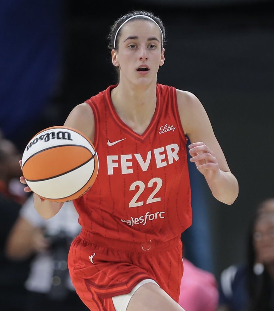 PolymarketHoops's tweet image. Rookies to average 15 PPG, 5 RPG, & 5 APG:
β Caitlin Clark (2024)