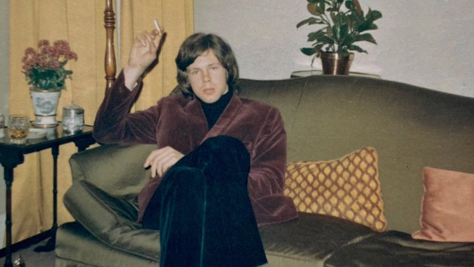 RollingStone's tweet image. A New Box Set Presents the Real Nick Drake
The Making of Five Leaves Left offers a glimpse into who the cult artist actually was: incredibly gifted, utterly charming, and ahead of his time.
rollingstone.com/music/music-fe…