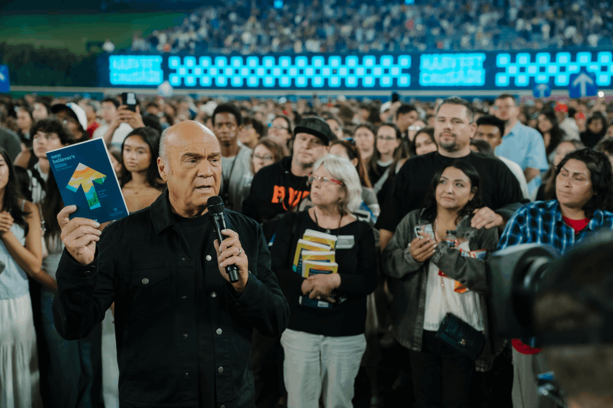 greglaurie's tweet image. After 35 years of Harvest Crusades, one thing remains true—God is still powerfully at work through the life-changing message of the gospel. And this year was no exception.
Thanks to your prayers, support, and partnership, this year's Harvest Crusade filled Angel Stadium for the…