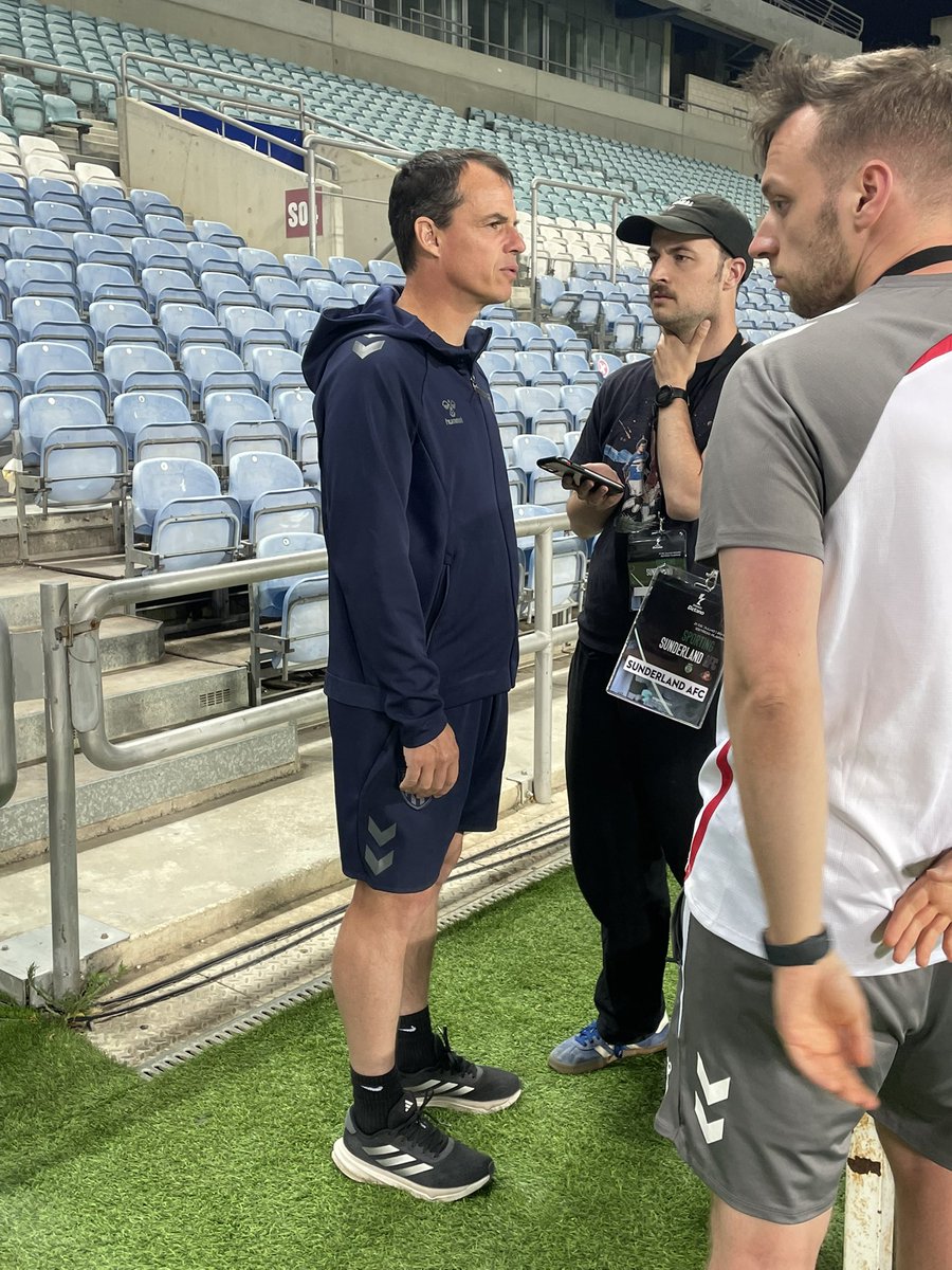 SkySports_Keith's tweet image. Regis Le Bris says he’s surprised by just how well his new signings - particularly in midfield - are gelling after tonight’s friendly against Sporting Lisbon.
“I’ve been surprised by level of connection already, it was the same in both games. It’s really positive and good for…