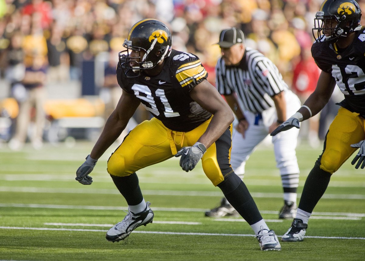 LegacyHawks's tweet image. Happy Birthday to Broderick Binns! (@BinnsBroderick) Enjoy your day. Go Hawks! #LegacyHawk