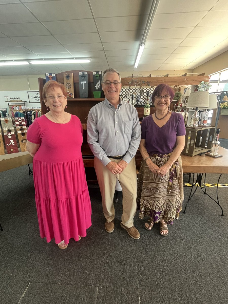 timechols's tweet image. Fun day touring local businesses and organizations in Donalsonville and Colquitt. @Donalsonvillega @SwampGravy