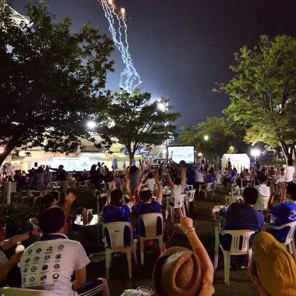 hamakei's tweet image. 【#ハマ経ラジオ】聞く #ヨコハマ経済新聞
第503回 ハマスタBAYビアガーデン@横浜公園、赤レンガ倉庫でベイスターズ戦パブリックビューイング、赤レンガ倉庫でパエリアやブイヤベースなど地中海料理を堪能
voicy.jp/channel/1575/6…
#横浜 #voicy #ベイスターズ #みなとみらい