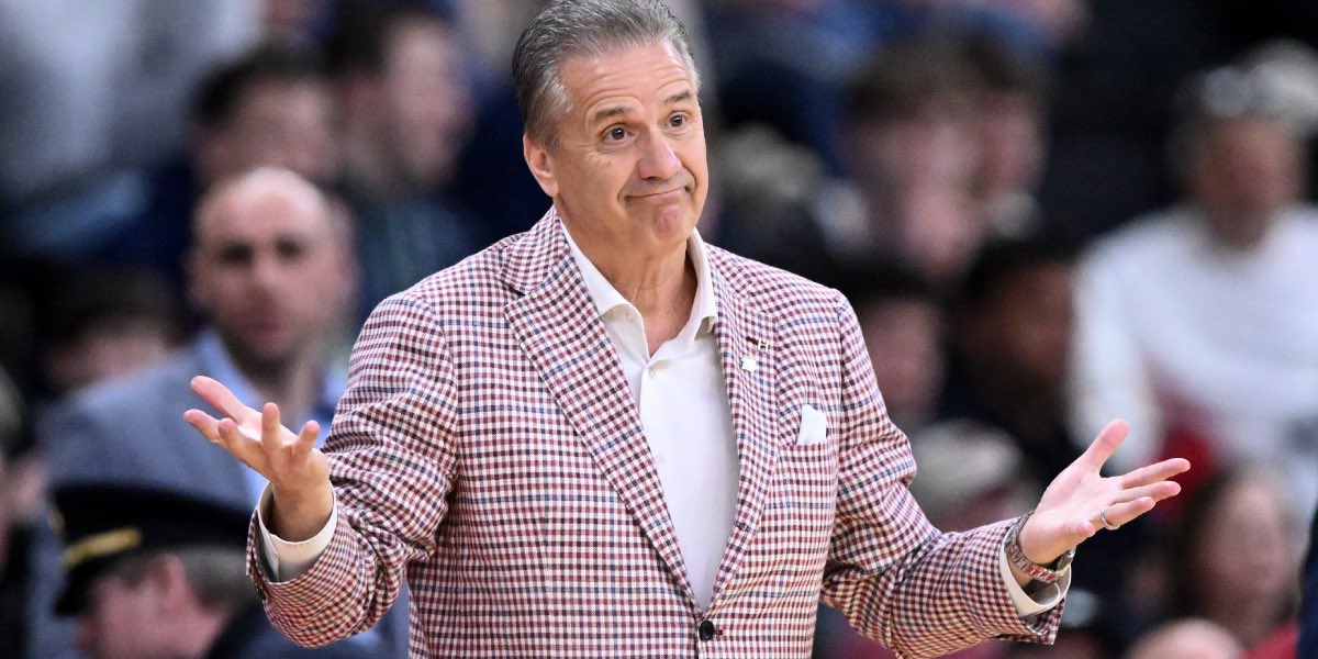 RealFieldOf72's tweet image. SHOTS FIRED
John Calipari upon hearing Arkansas is expected to put at least 70% of their revenue sharing towards football:
“Let me just say this, this is a basketball school. I tried to tell that so called “motivated” Mark Stoops back at Kentucky and they took his side. Now…