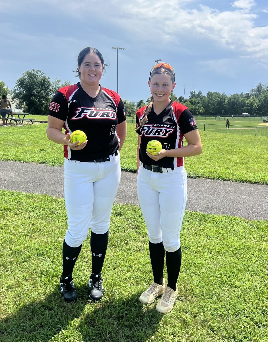 TNT Summer Showcase Bomb Squad!! 💣💣
Congratulations ladies!